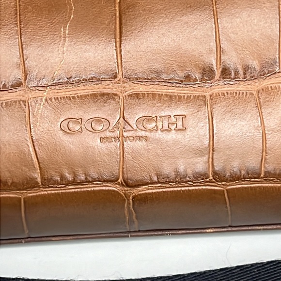 Coach Brown Metro Briefcase Croc
Embossed Leather. - Picture 2 of 16